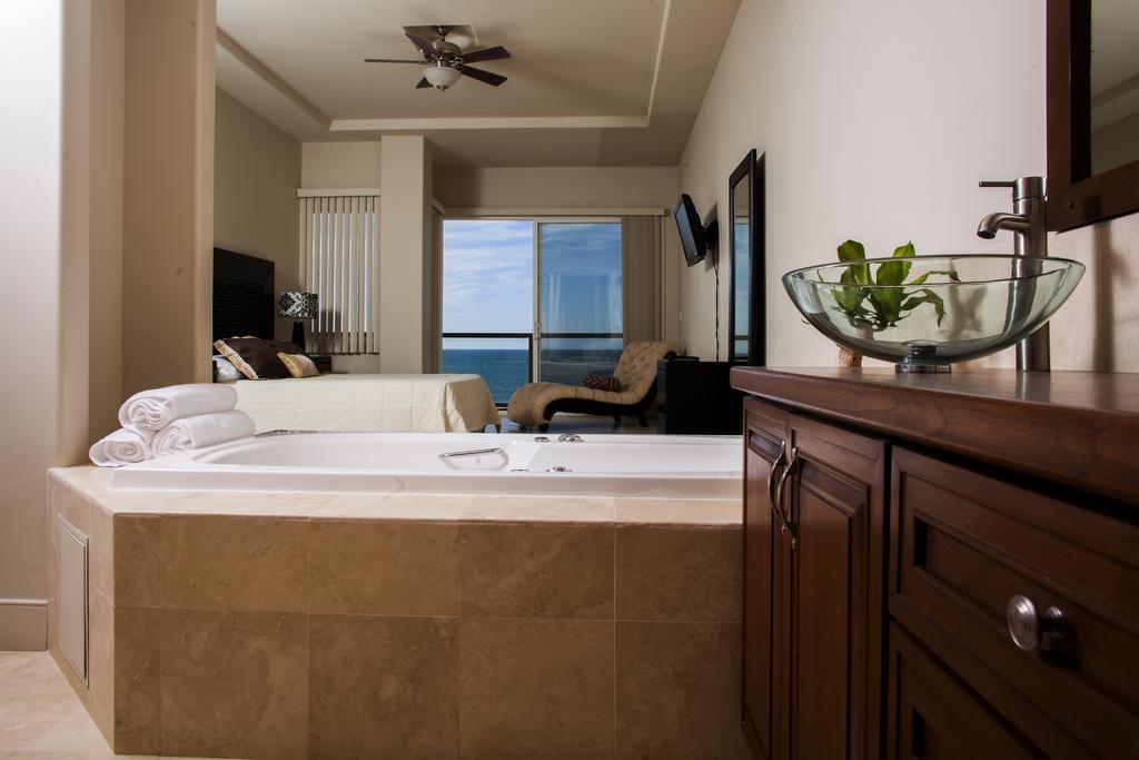 Playa Bonita Luxury Suites Росарито Номер фото